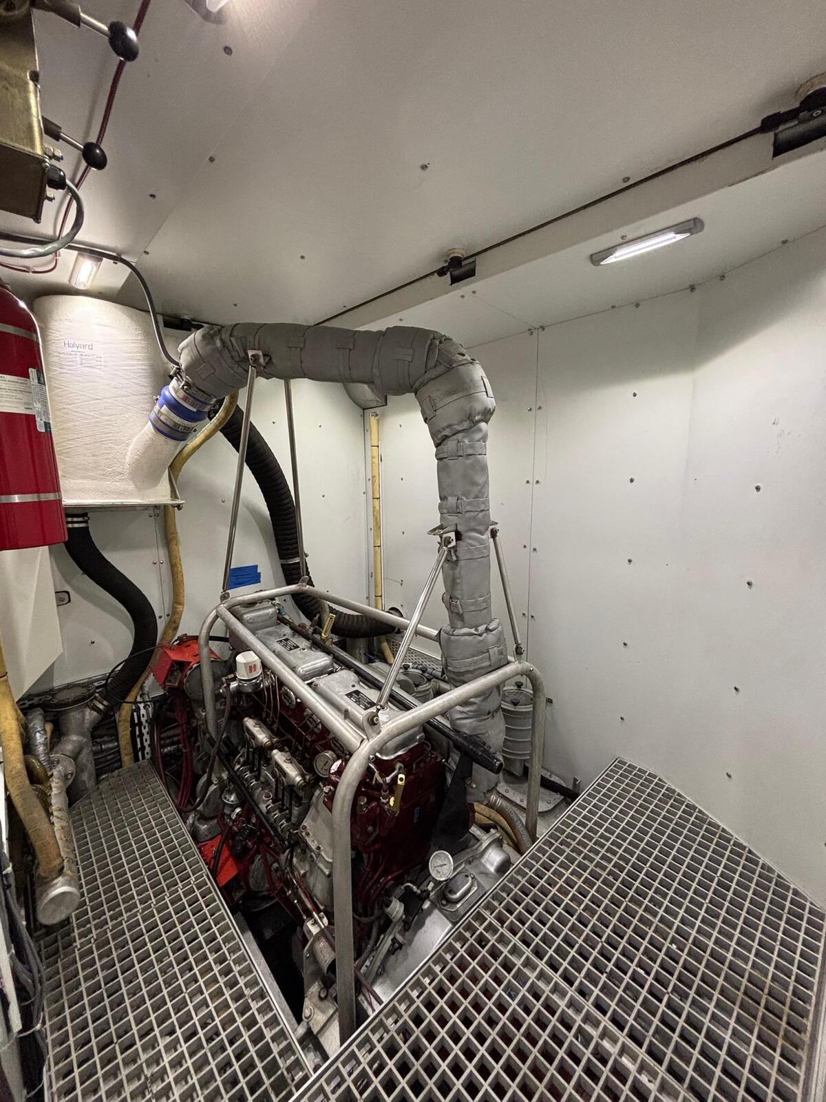 foto: 9 Naval Yachts XPM 78