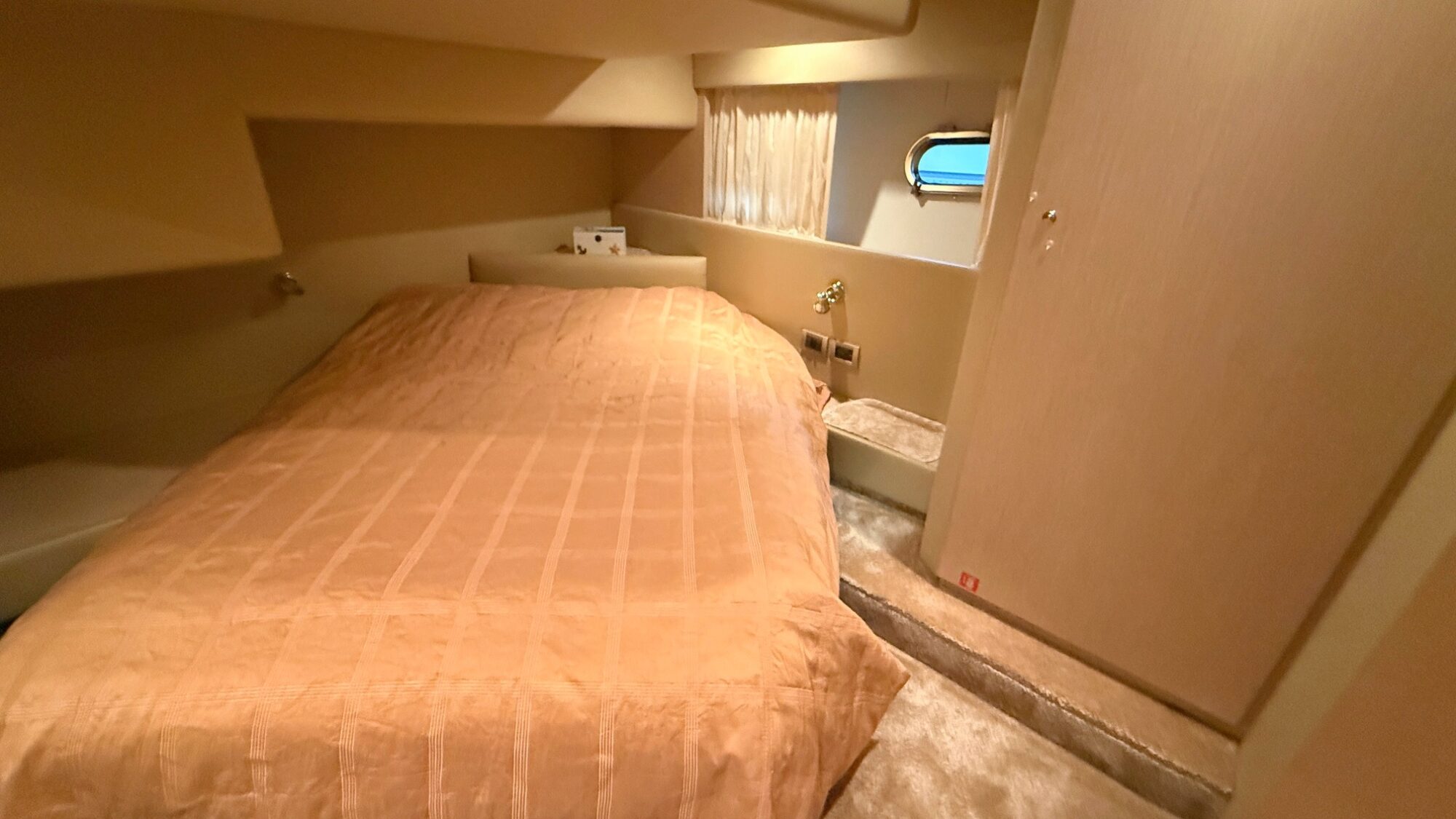 foto: 9 Ferretti Ferretti 500 Elite Flybridge