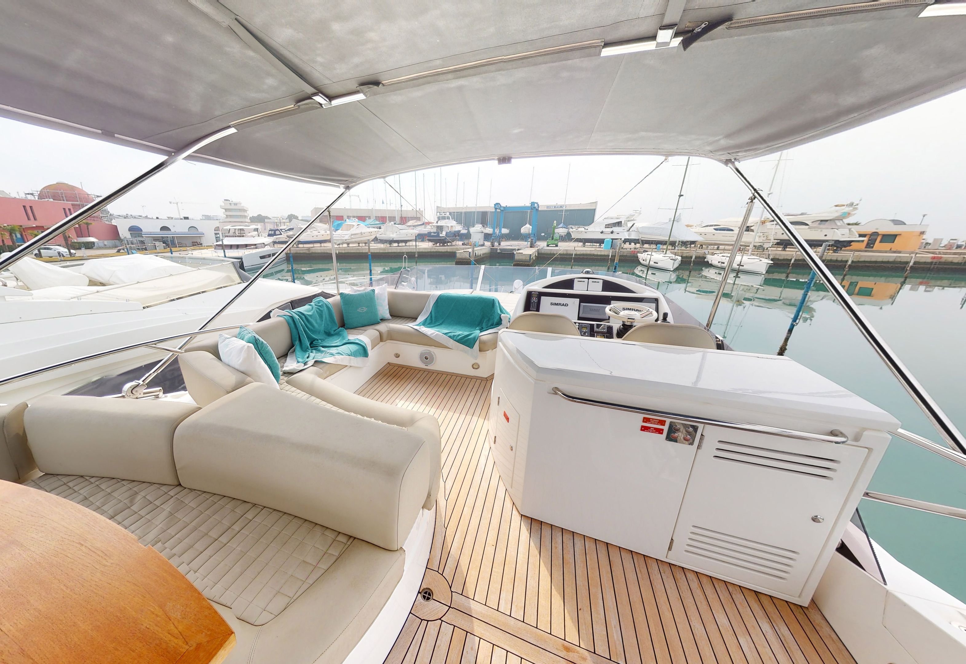 foto: 5 Sunseeker 65 Manhattan