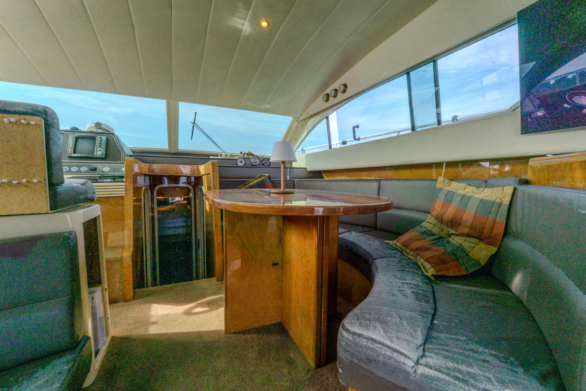 foto: 12 Mochi Craft Mochi Craft 43 Flybridge