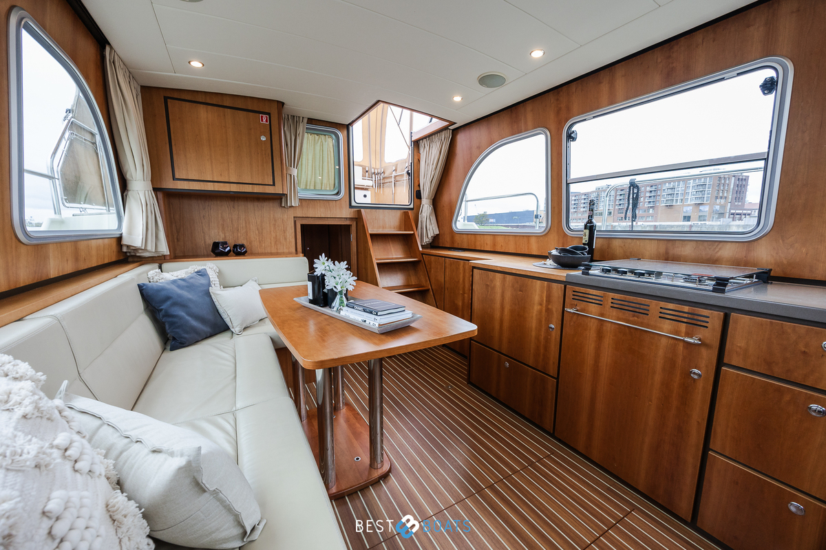 foto: 9 Linssen Grand Sturdy 34.9 AC