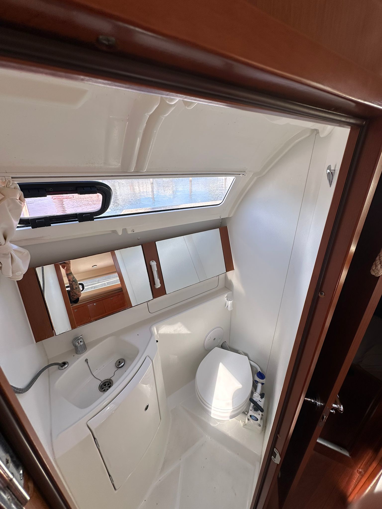 foto: 7 Beneteau Oceanis 37
