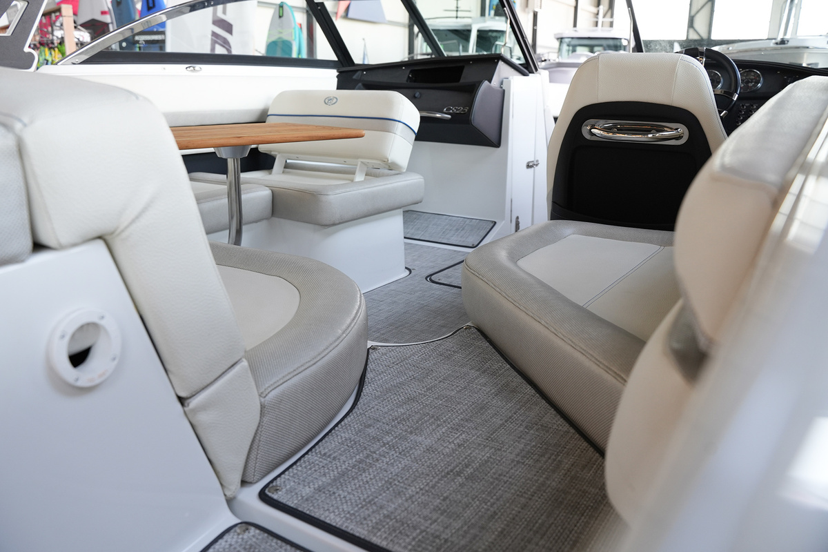 foto: 14 Cobalt CS23