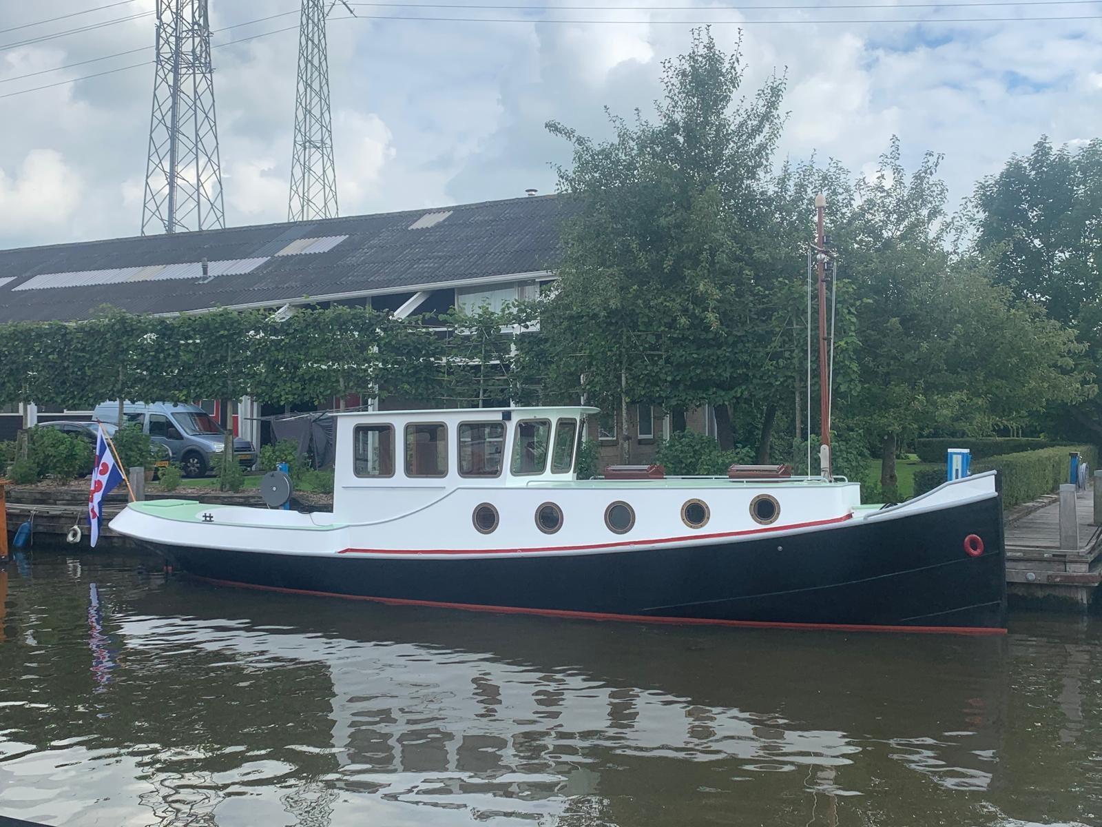 hoofdfoto: 1 Amsterdamse Sleepboot 13.00