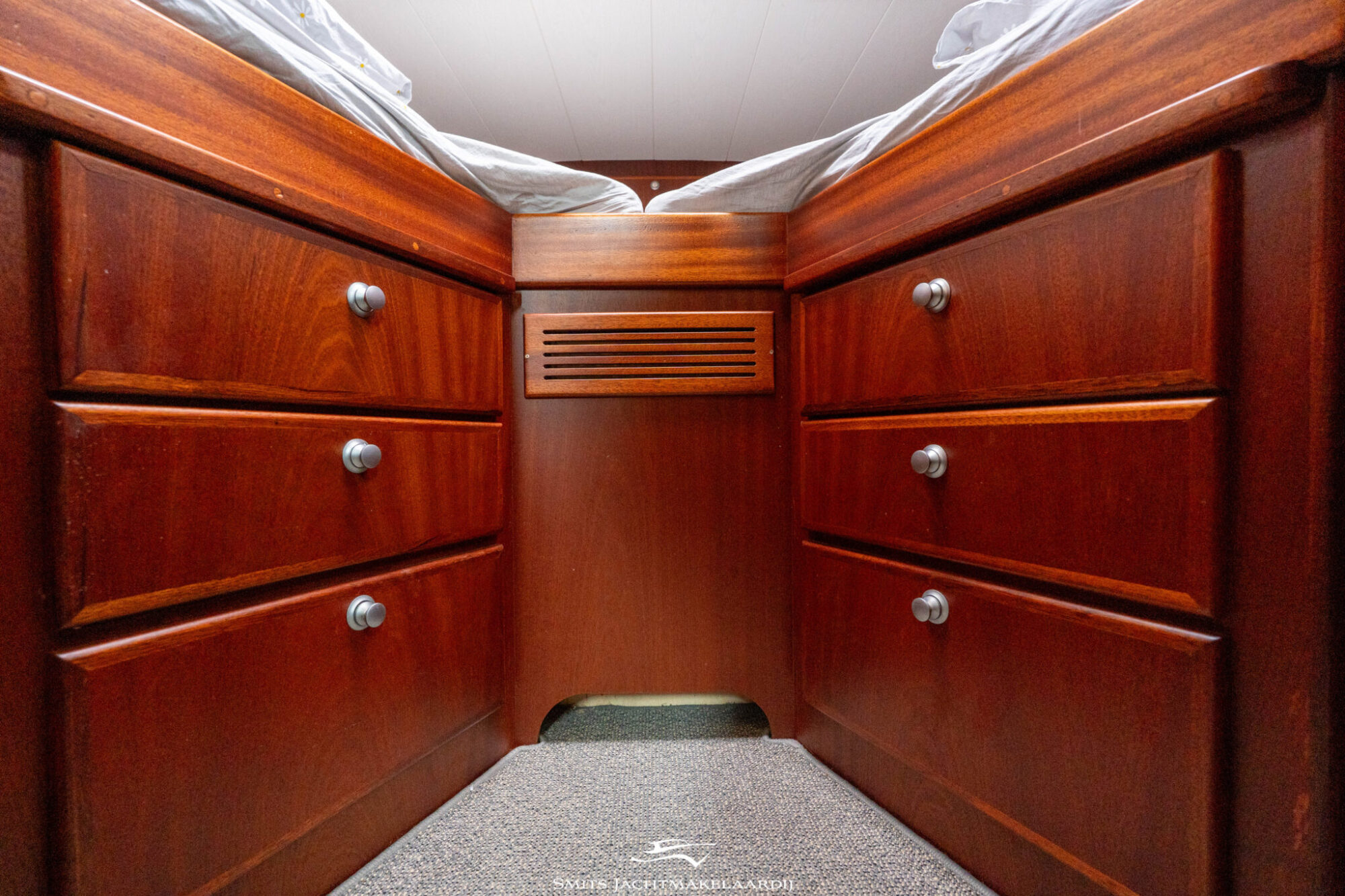 foto: 14 Jetten Jetten Bully 9.60 AK