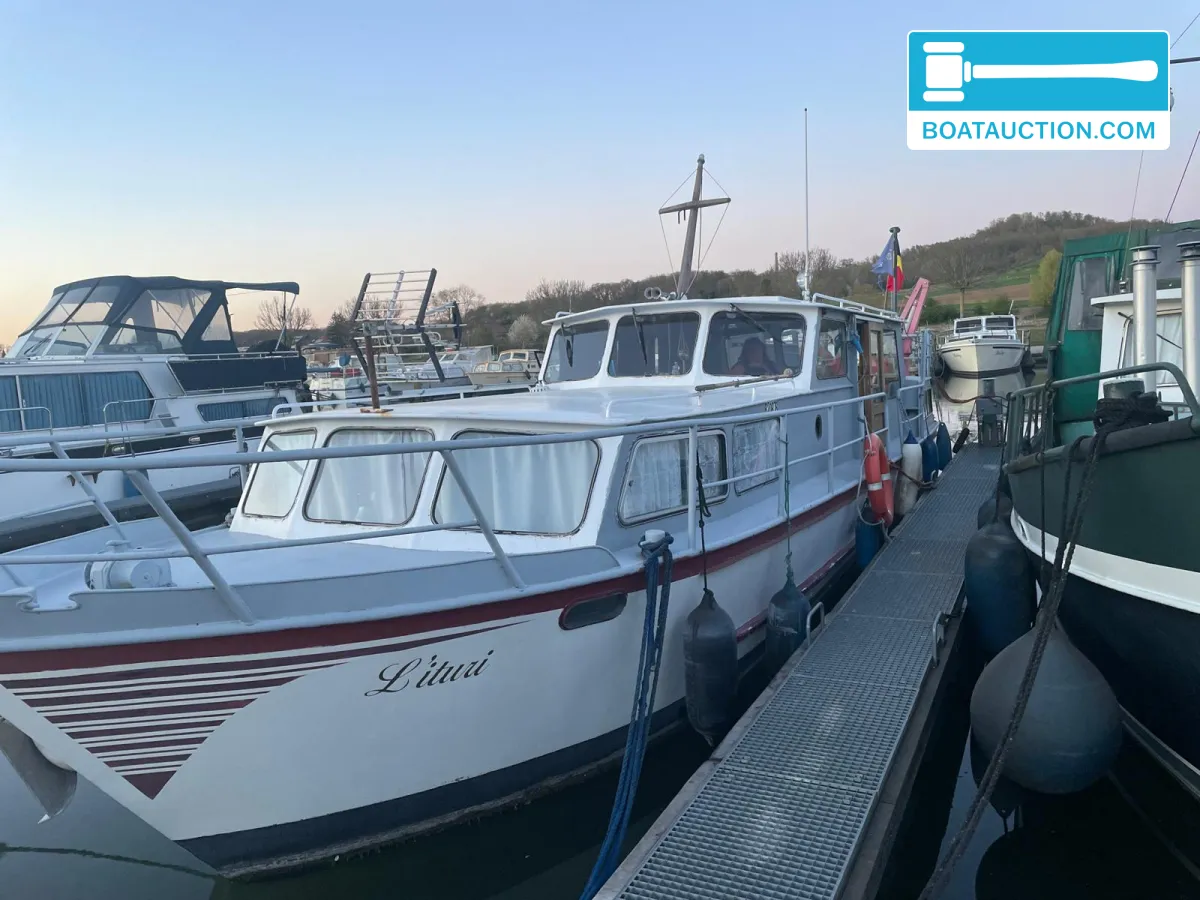 foto: 8 Motor cruiser 1235
