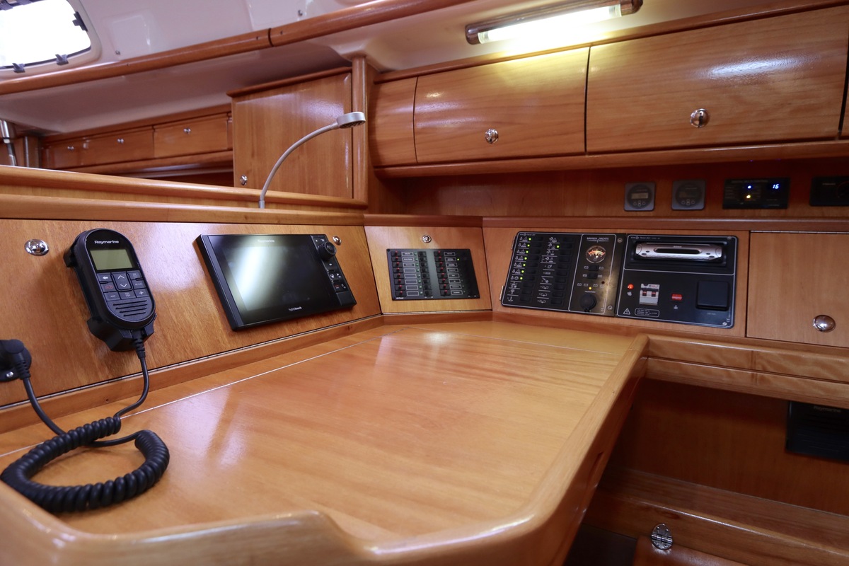 foto: 6 Bavaria 42-3 Cruiser