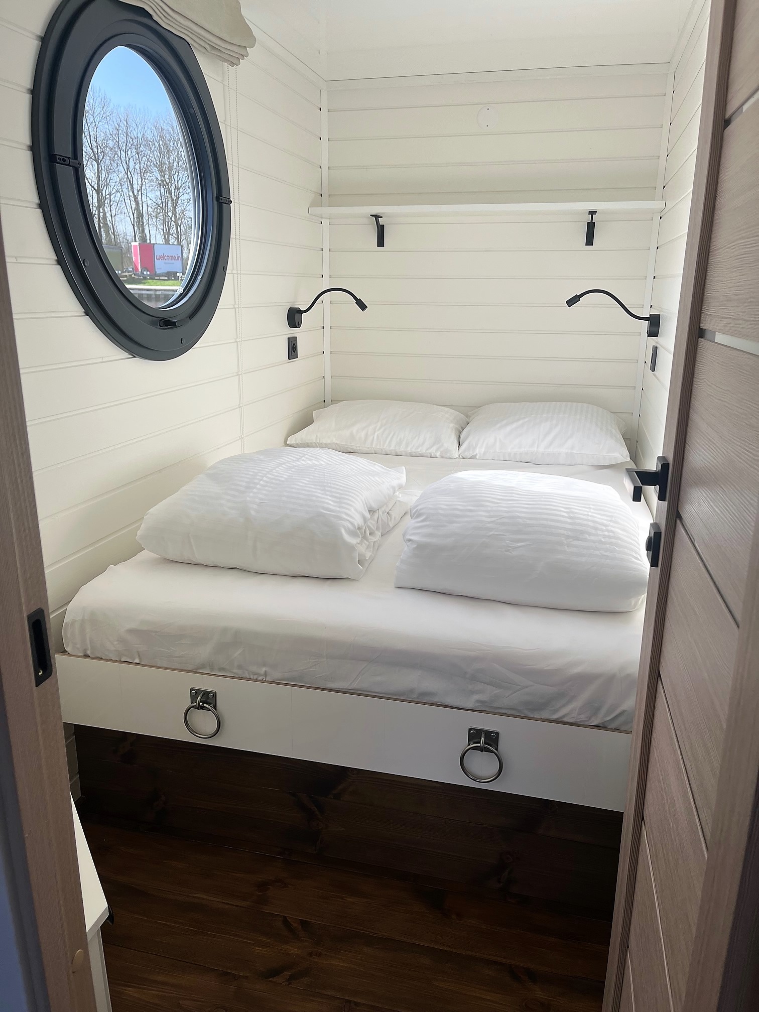 foto: 14 Nordic Season Met Ligplaats NS 40 Eco 36m2 Houseboat