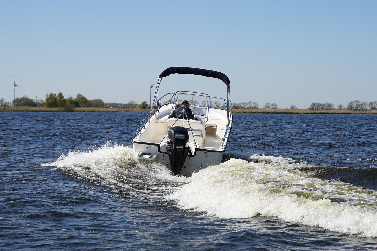 foto: 6 Boston Whaler 190 Montauk