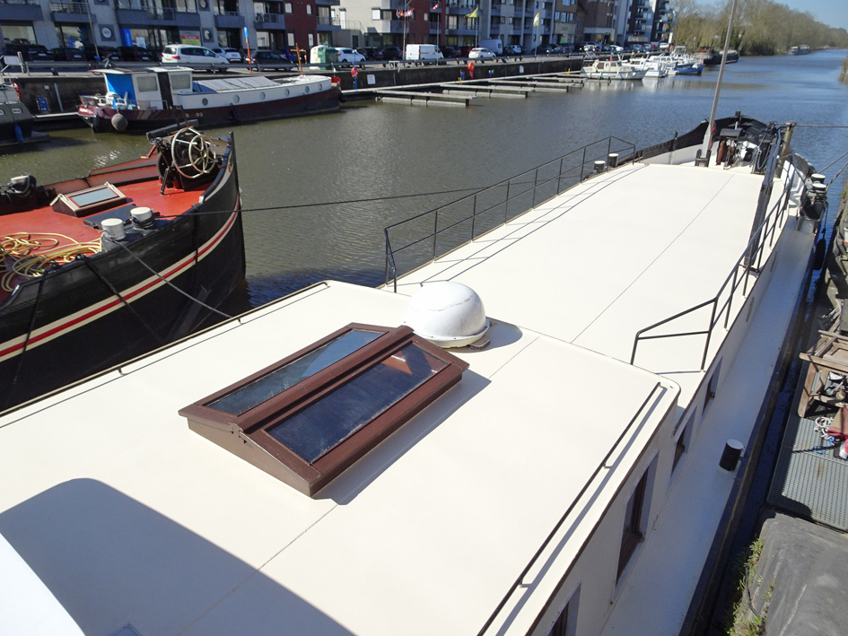 foto: 15 Katwijker 26.13 Varend Woonschip met CBB