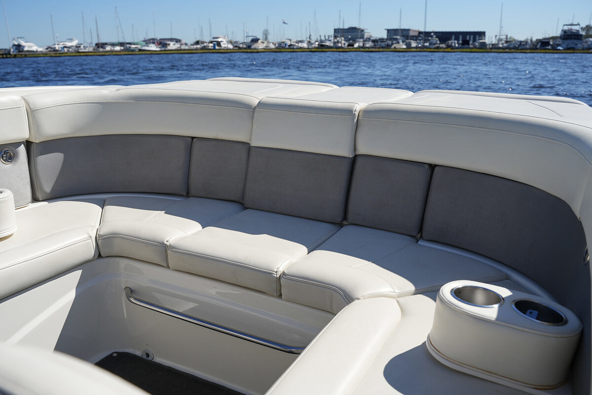 foto: 4 Bayliner 225
