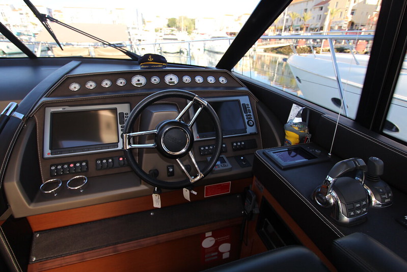 foto: 9 Prestige 620 S