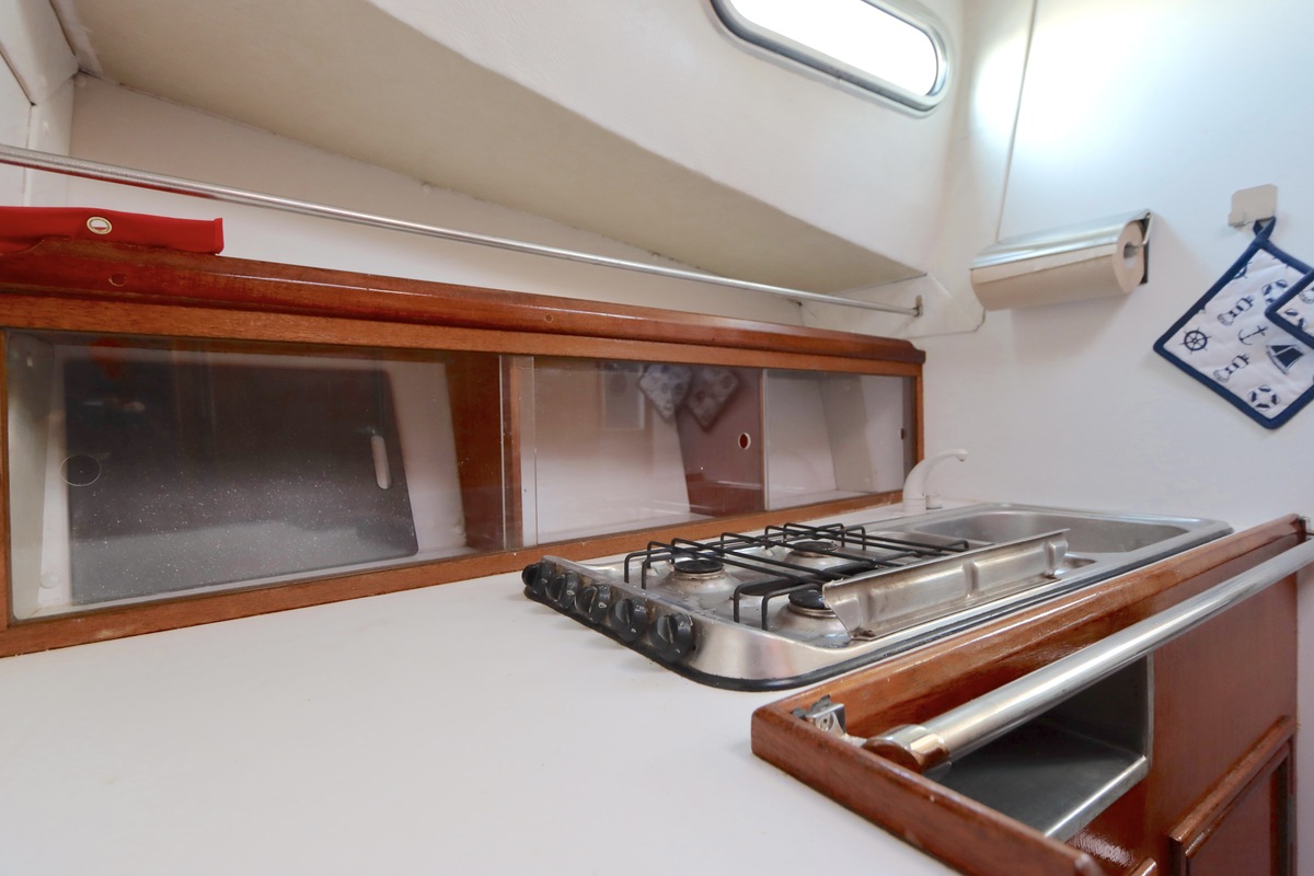 foto: 5 Lochin  333 Workboat