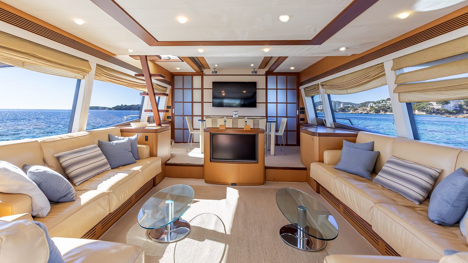 foto: 6 Ferretti  731