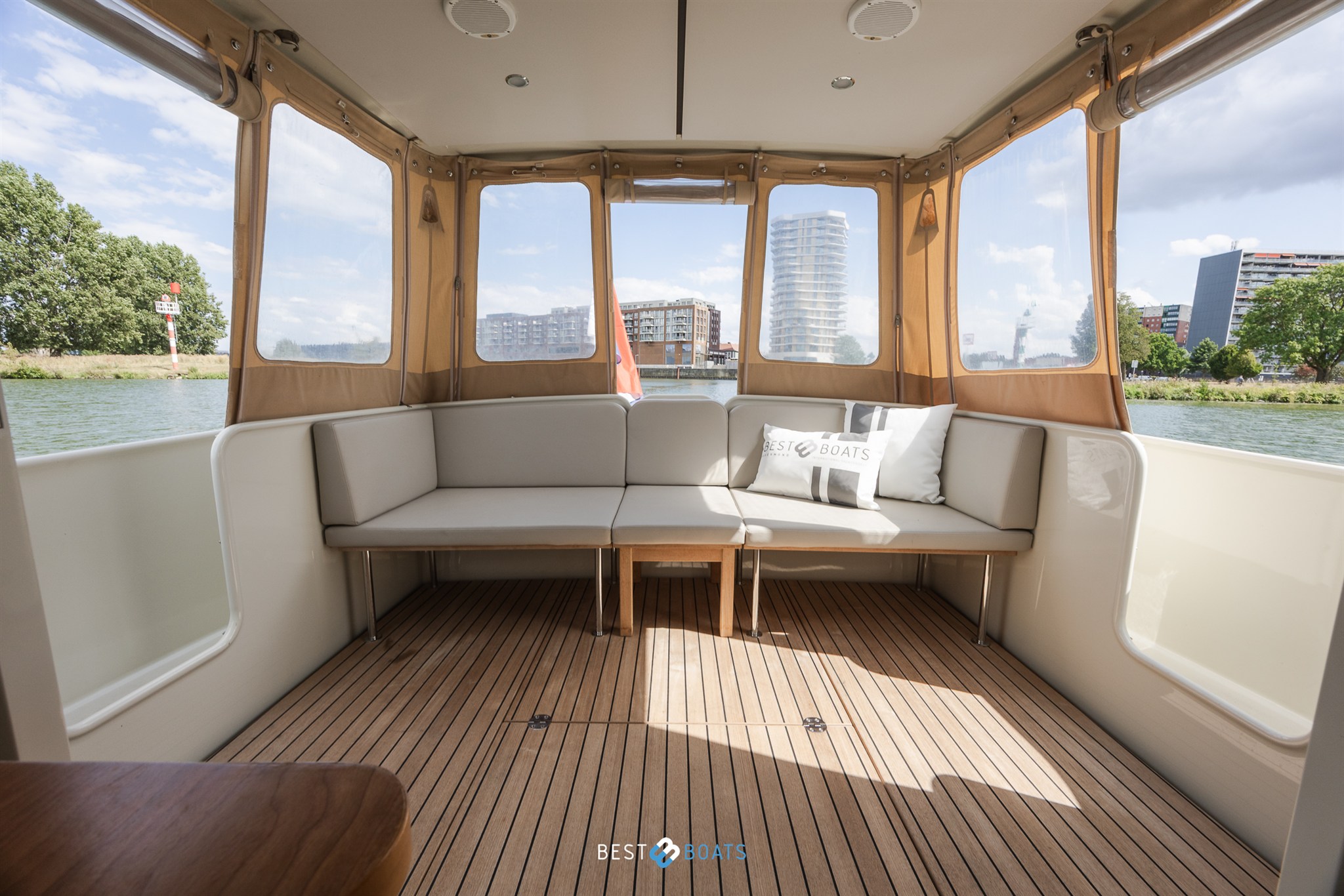 foto: 7 Linssen Grand Sturdy 35.0 Sedan