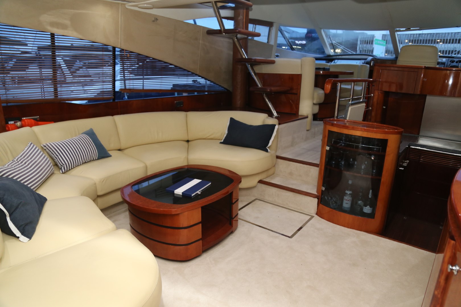 foto: 5 Fairline  Squadron 58