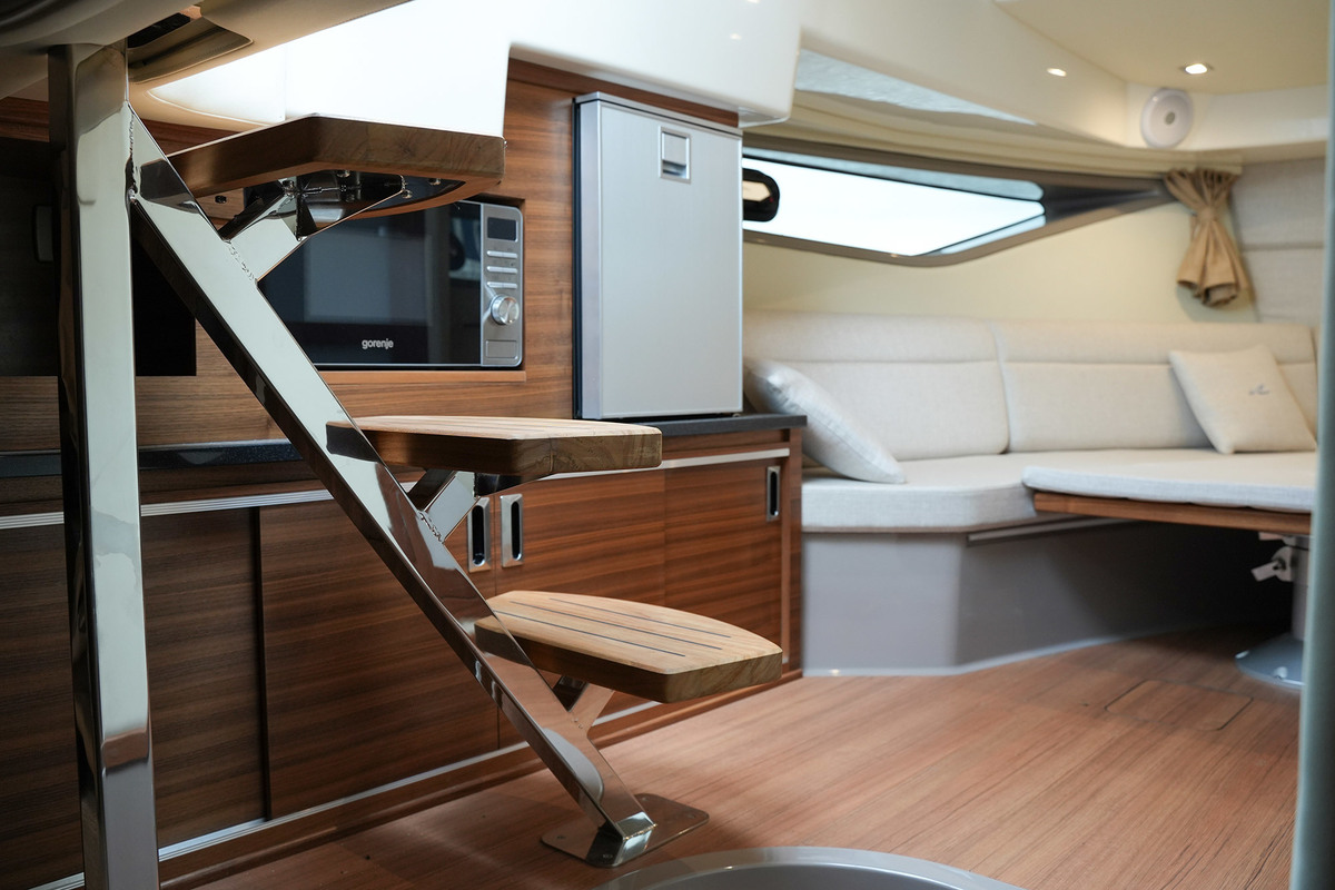 foto: 14 Sea Ray Sundancer 320