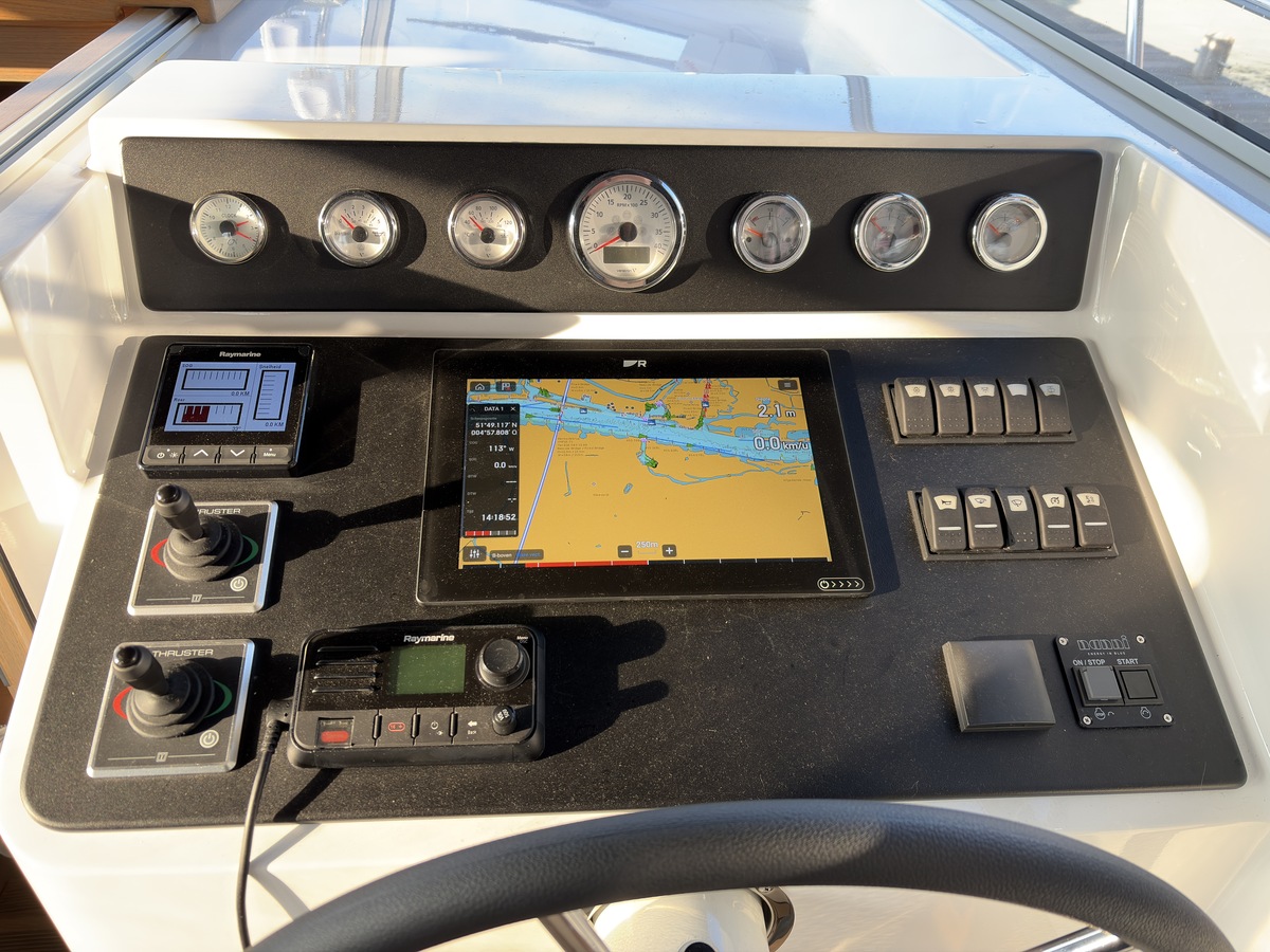 foto: 9 Vedette 37 cabin comfort line