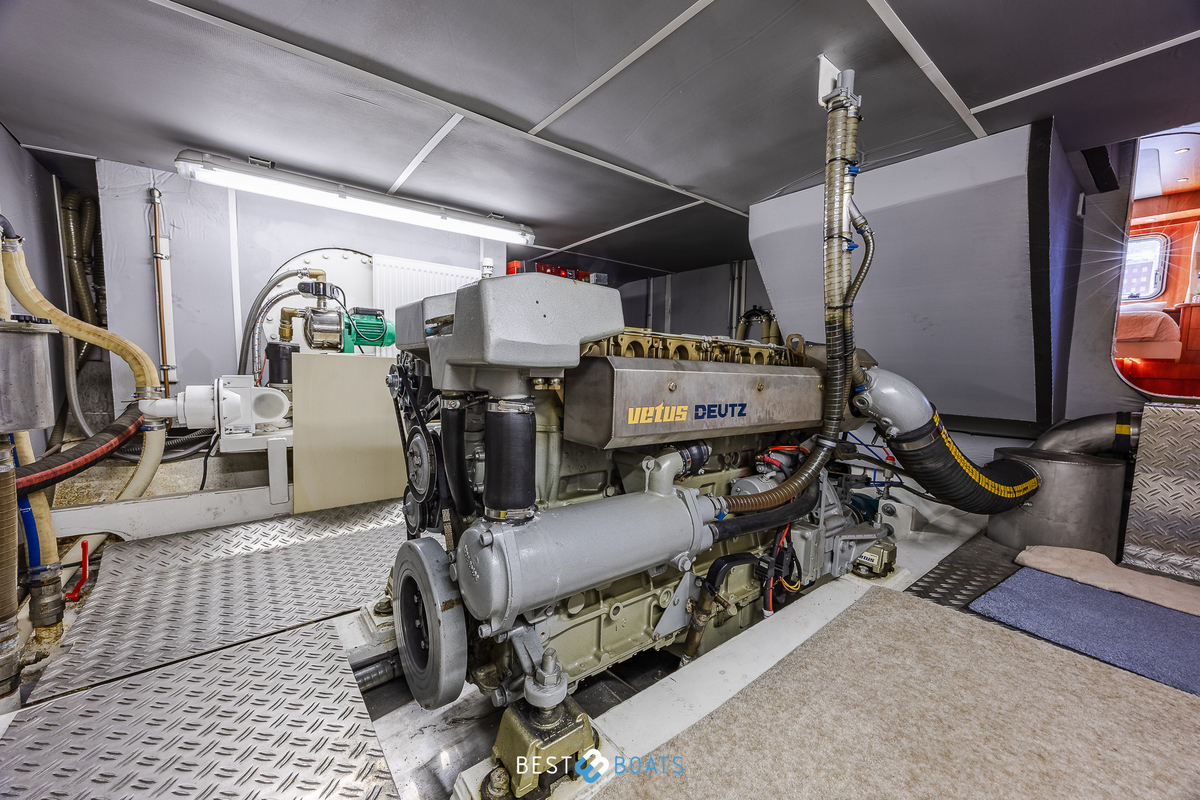 foto: 14 Van den Hoven Exclusive 1600