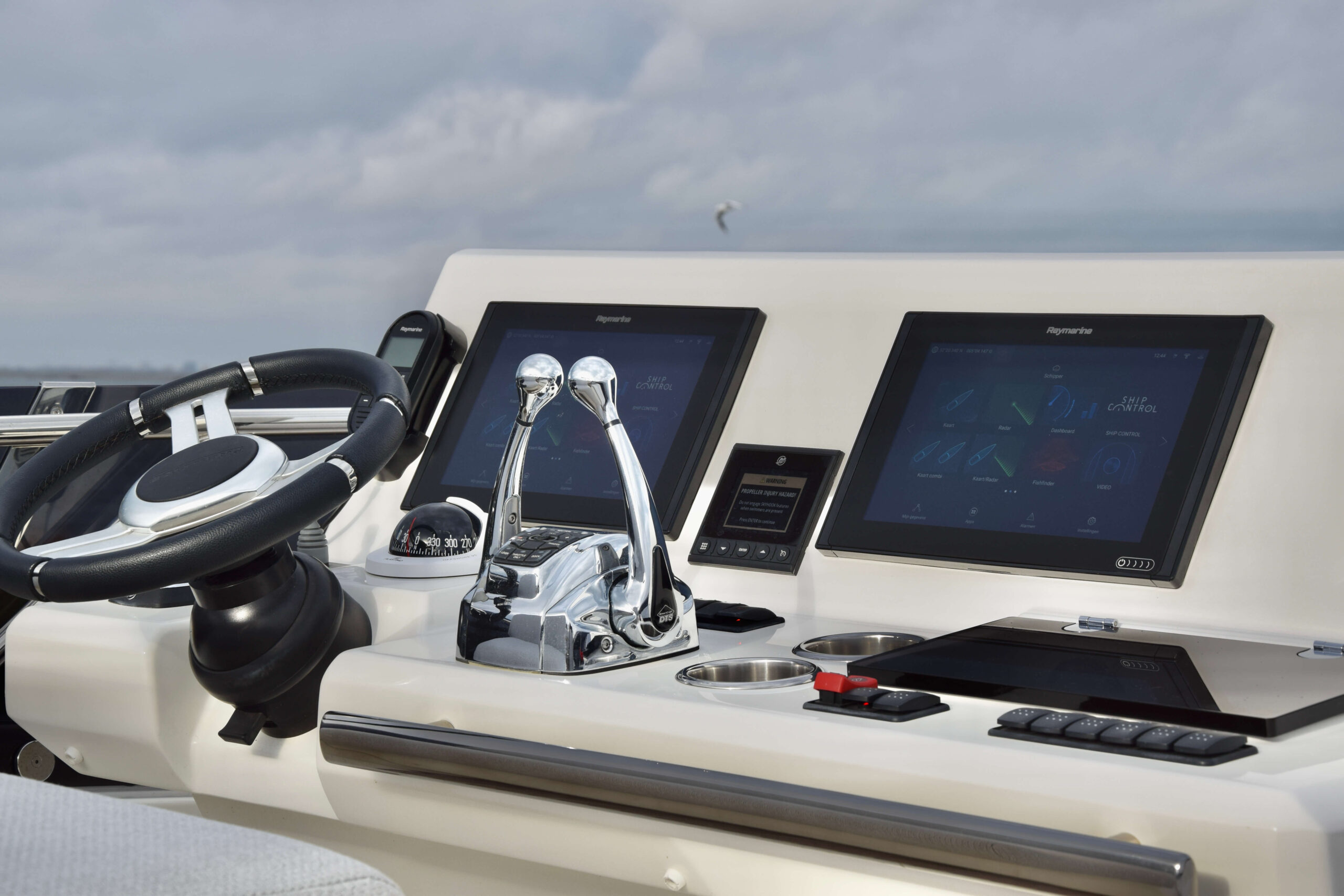 foto: 9 Prestige 590 Flybridge #49