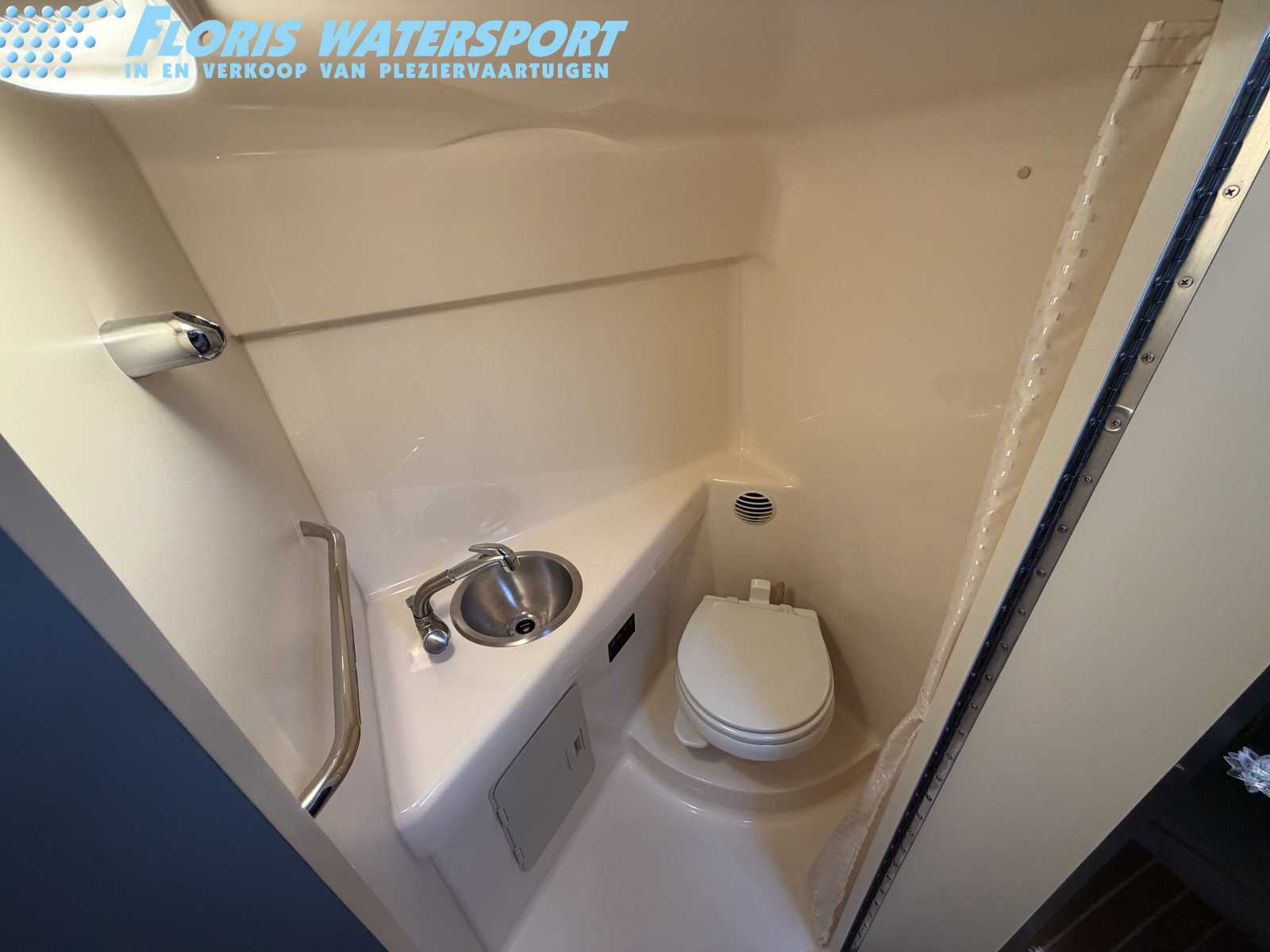 foto: 5 Larson Cabrio 274