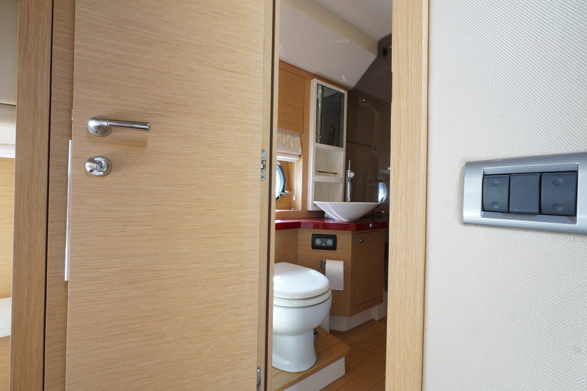 foto: 21 Sessa Sessa C52 HT