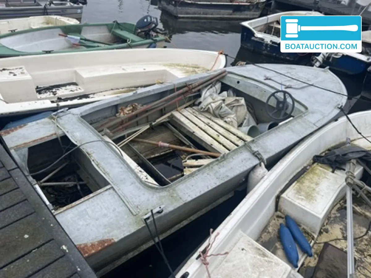 foto: 6 Speedboot 400