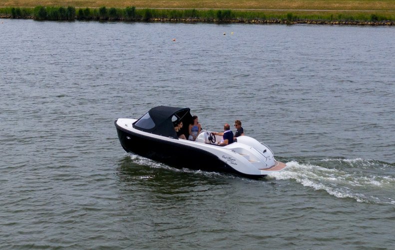 foto: 4 Oud Huijzer 600 Tender