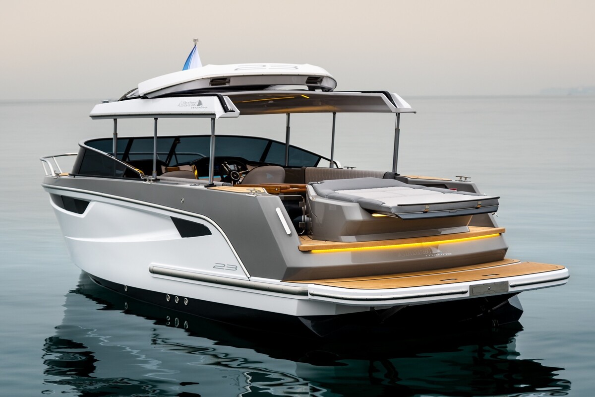 foto: 9 Alfastreet Marine 23 Cabin Evolution Electric