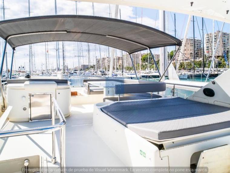 foto: 5 Ferretti 210 Fly