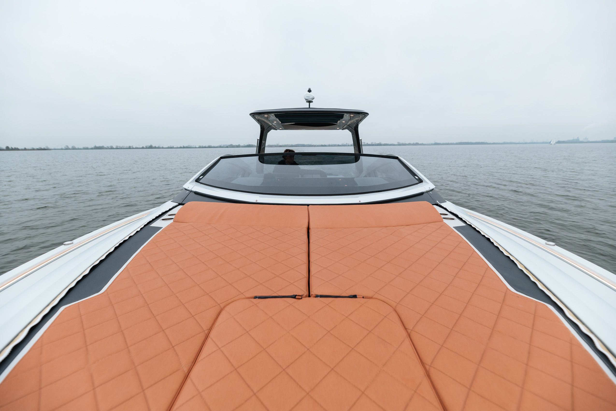 foto: 6 Fairline F Line 33