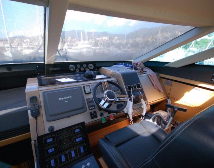 foto: 5 Fairline Squadron 55