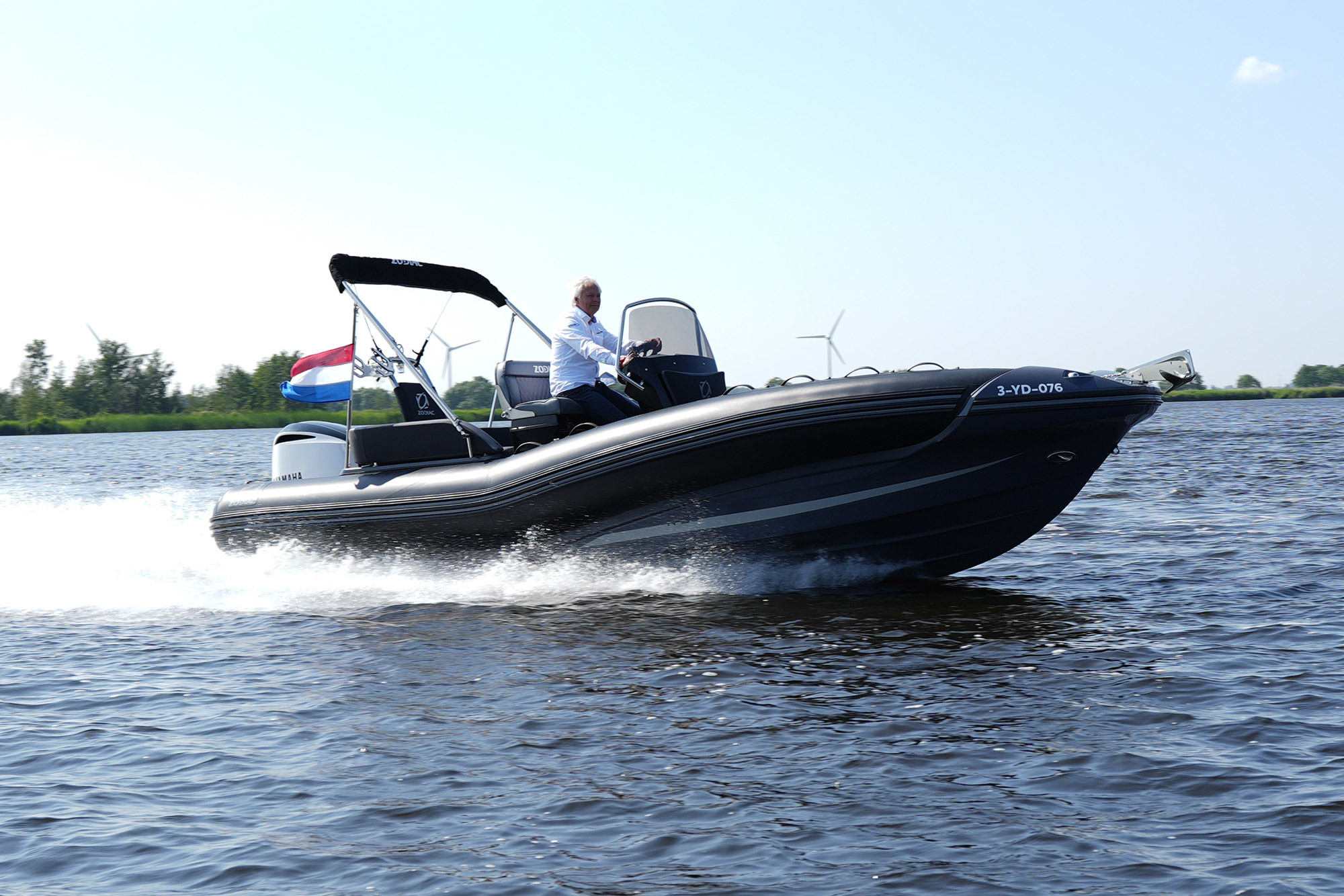 foto: 9 Zodiac N-ZO 680 