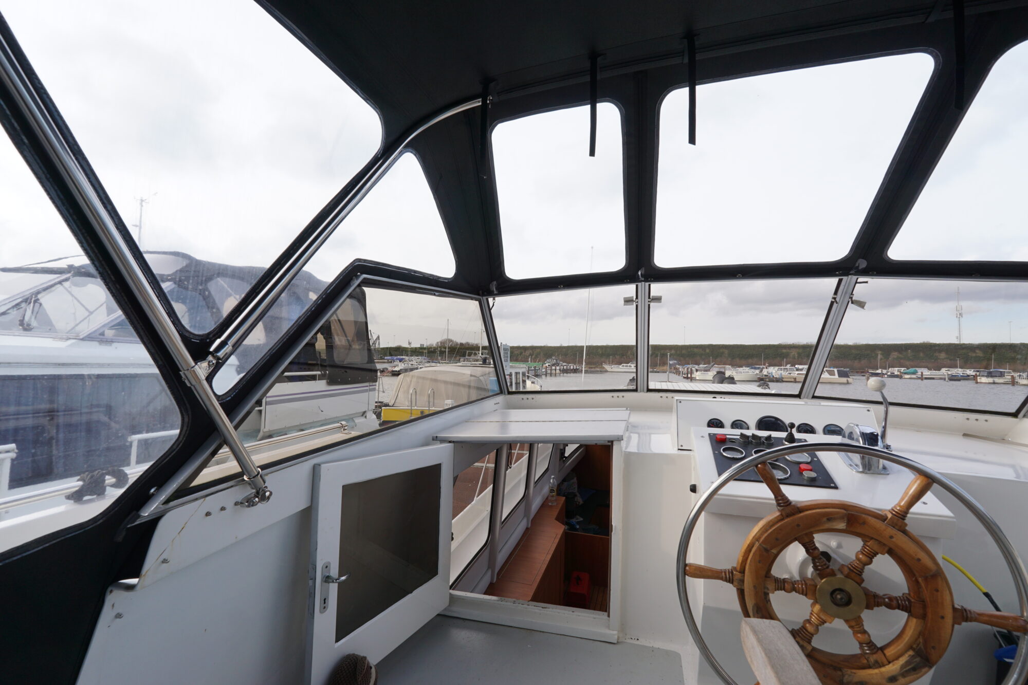 foto: 24 Valkkruiser Valkkruiser 12.60 AK Cabrio