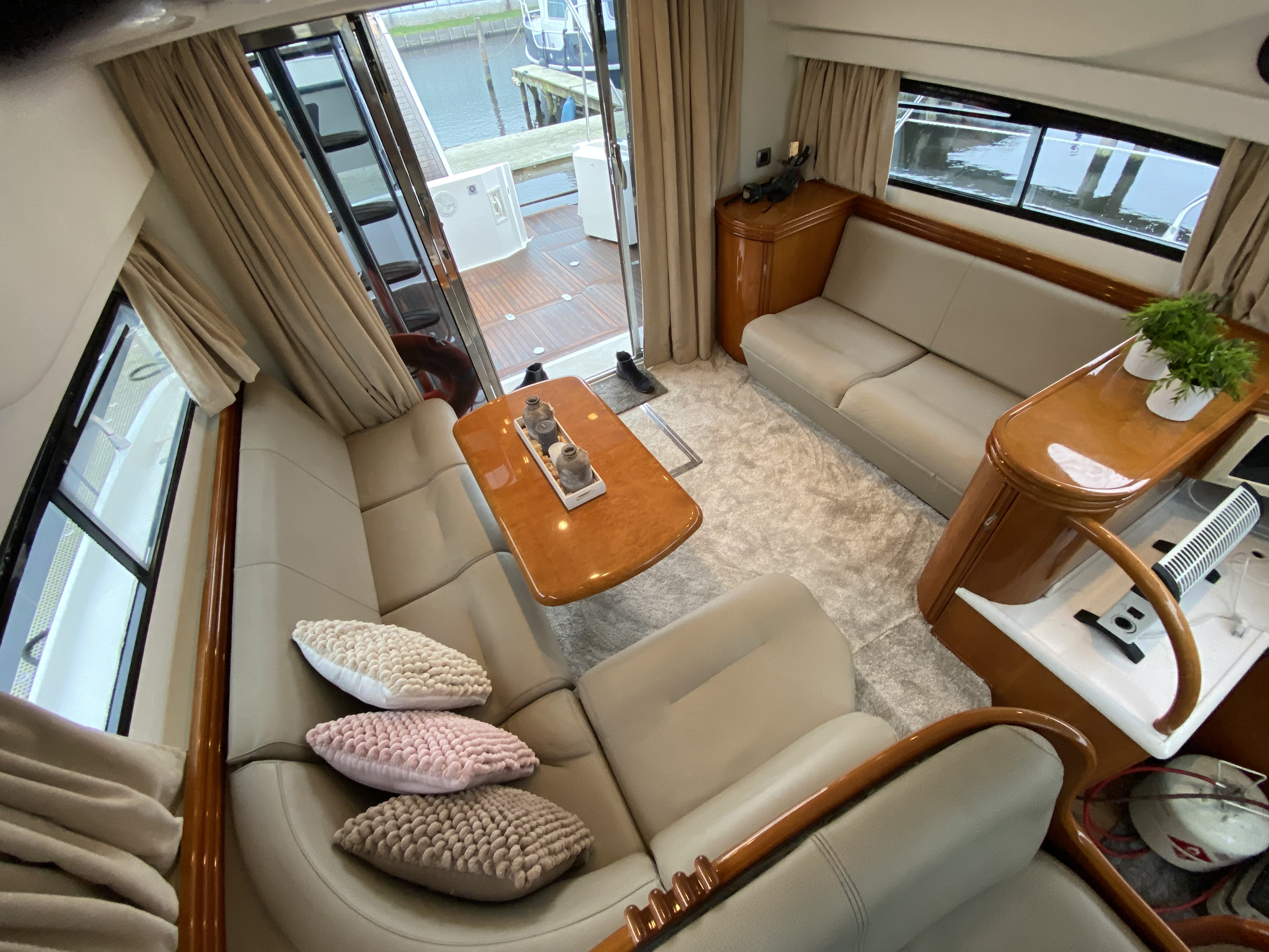 foto: 10 Astondoa  40 Fly