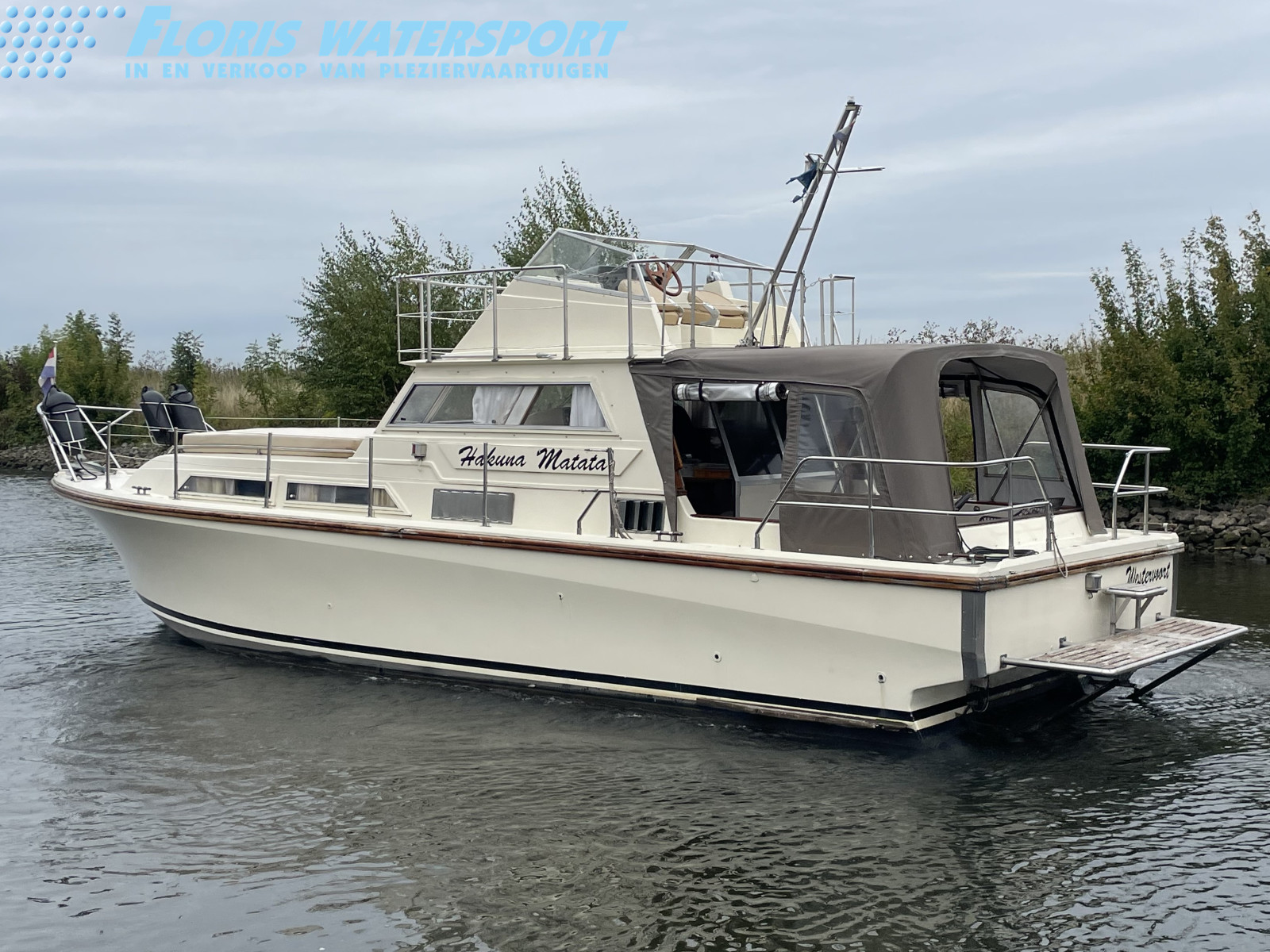 foto: 5 Jeanneau  America 38