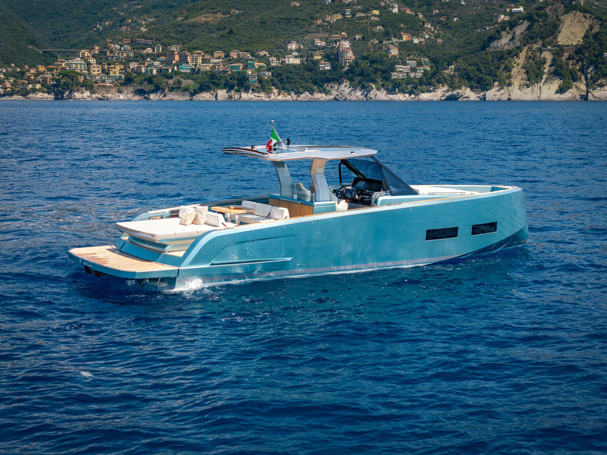 foto: 11 PARDO YACHTS 43  ON STOCK