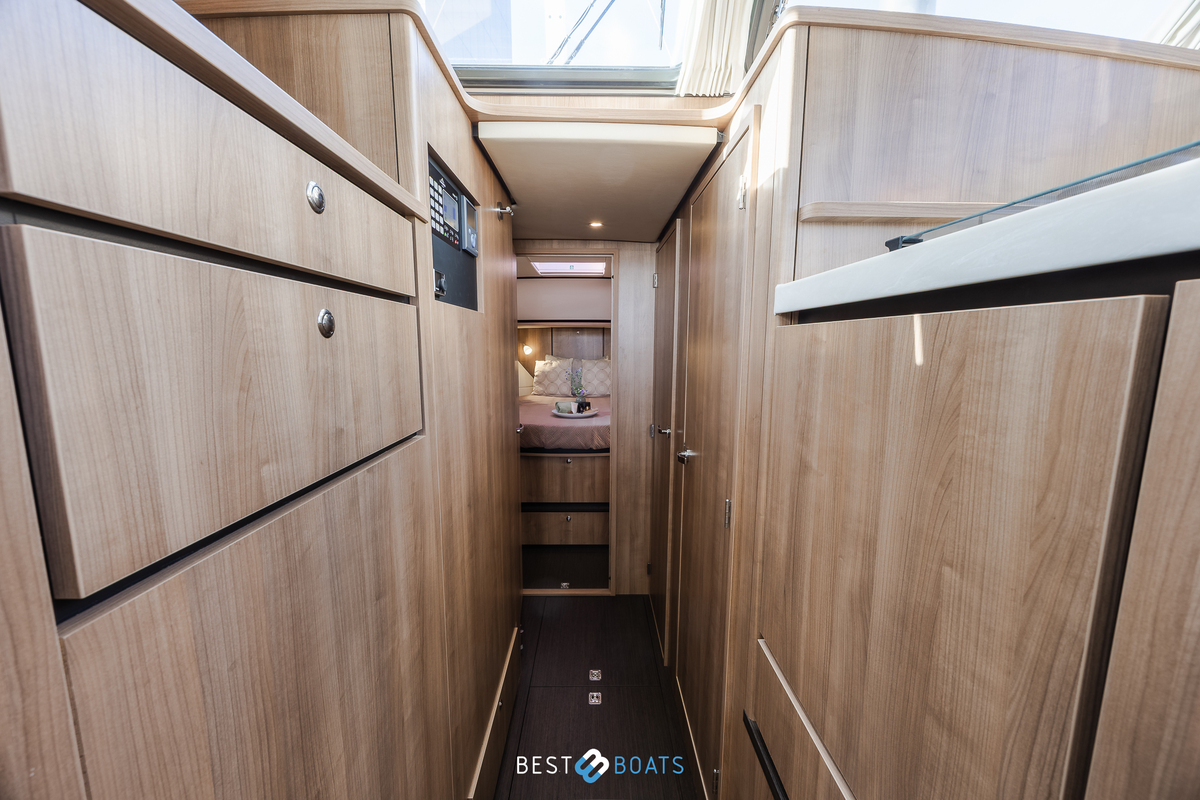 foto: 13 Linssen 40SL Sedan