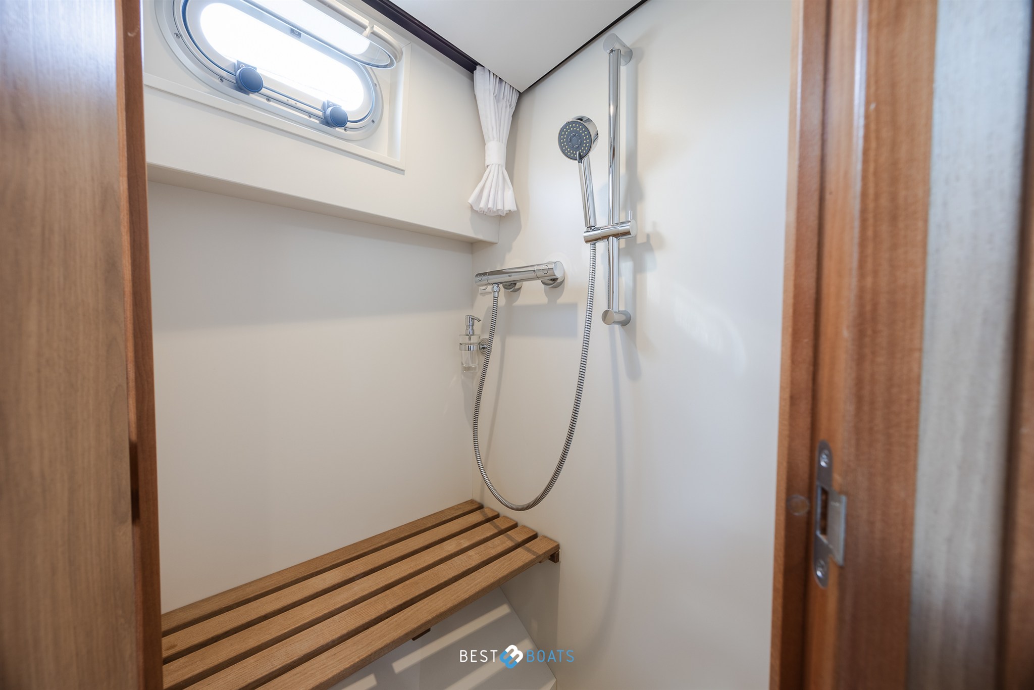 foto: 12 Linssen Grand Sturdy 35.0 AC
