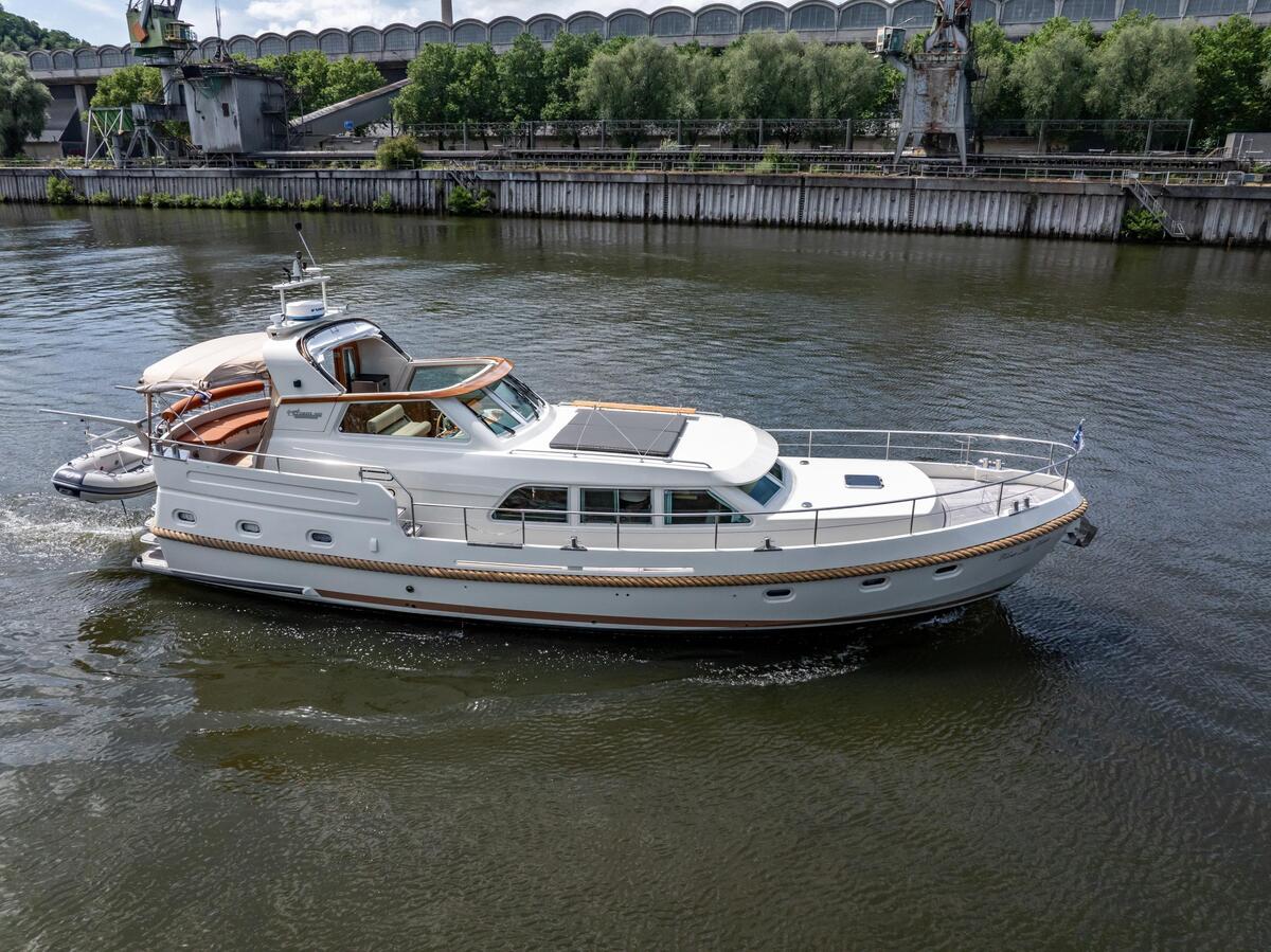 foto: 21 Linssen  Grand Sturdy 500 Variotop