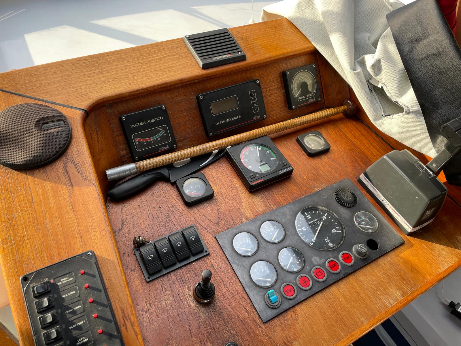 foto: 5 Valk  Voyager ( Woonboot )