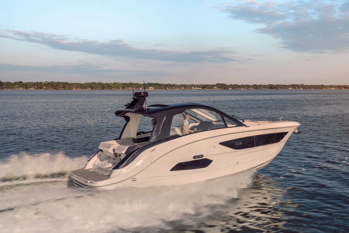 foto: 16 Sea Ray Sundancer 370