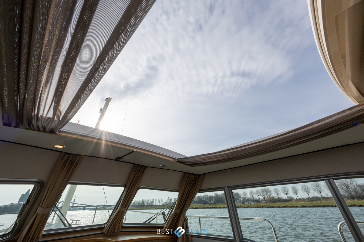 foto: 6 Linssen Grand Sturdy 30.0 Sedan Intero