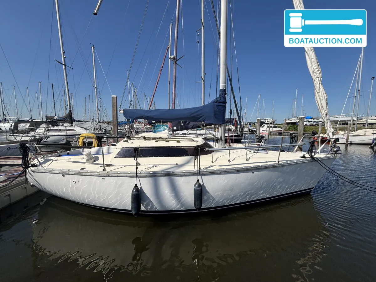 hoofdfoto: 1 Jeanneau Fantasia 27