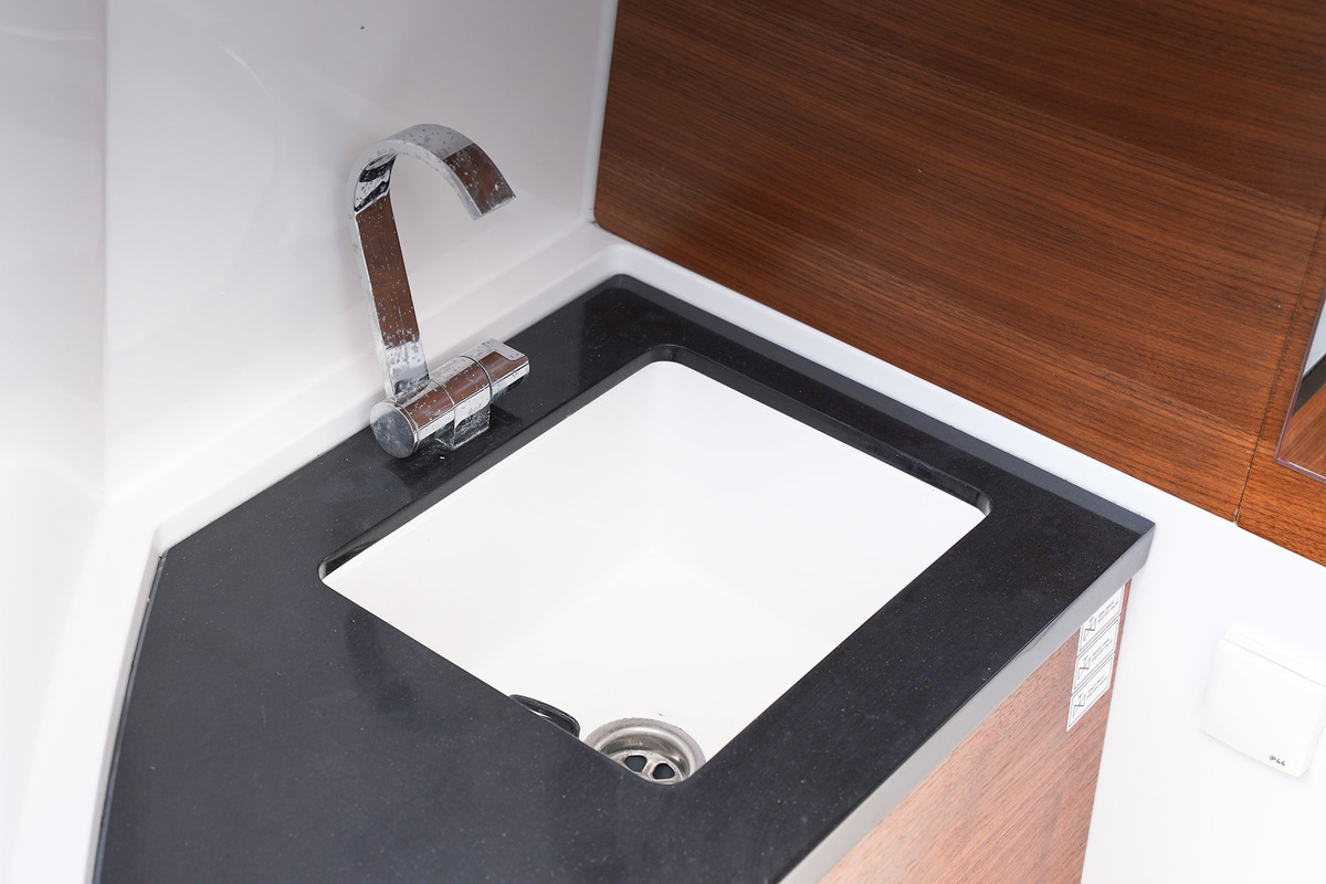 foto: 12 Axopar 28 Cabin