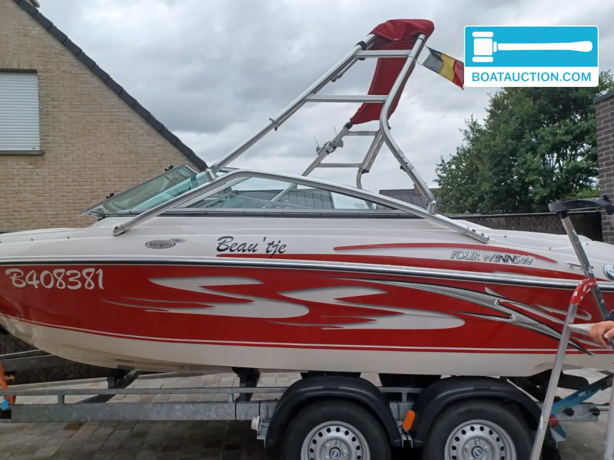 foto: 5 Four Winns Horizon 190