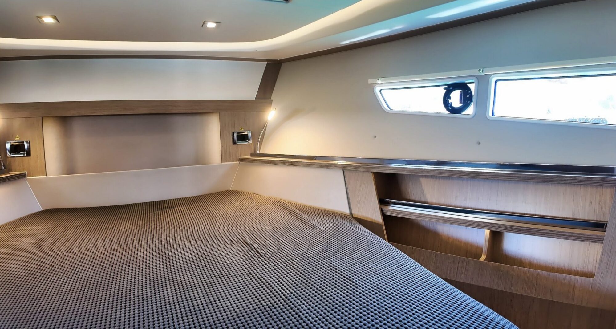 foto: 206 Sealine Sealine S335