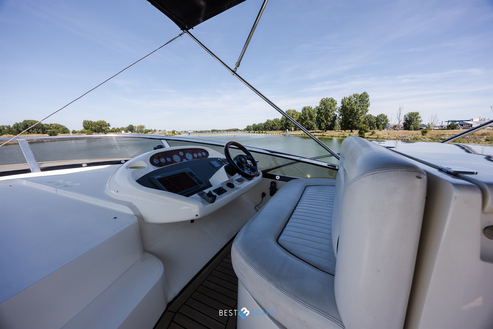 foto: 10 Sunseeker Manhattan 64
