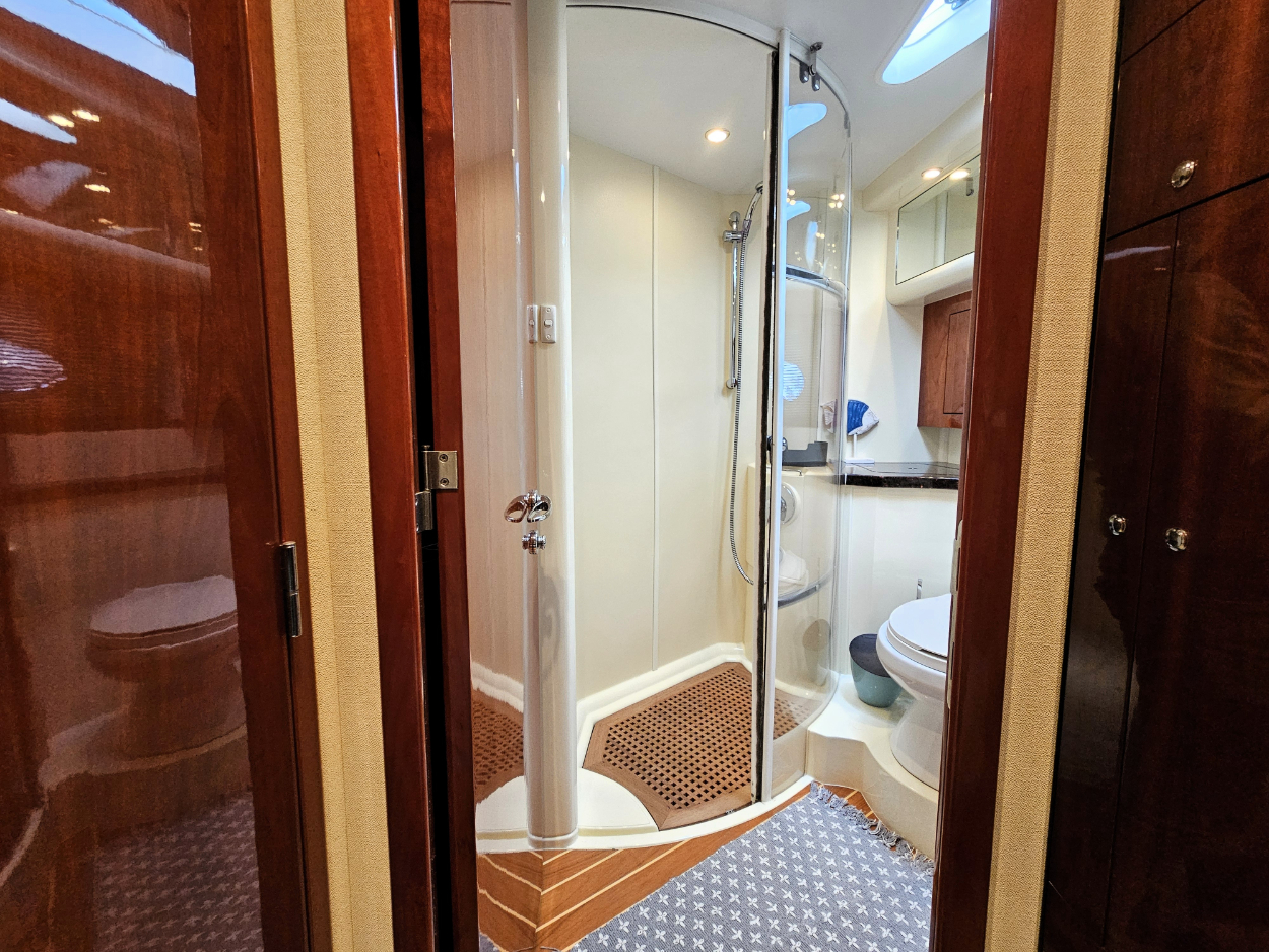 foto: 10 Fairline Phantom 50