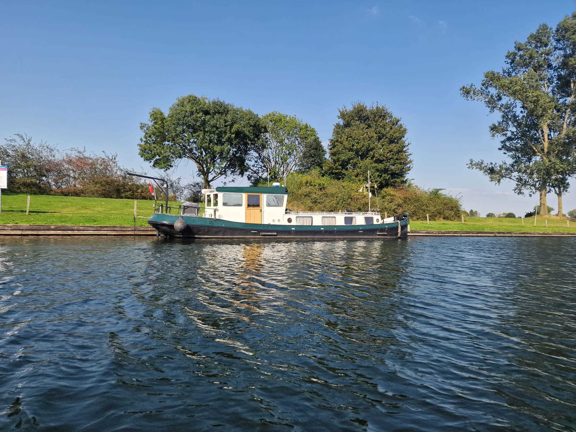 foto: 6 LUXEMOTOR Ex Beurtschip